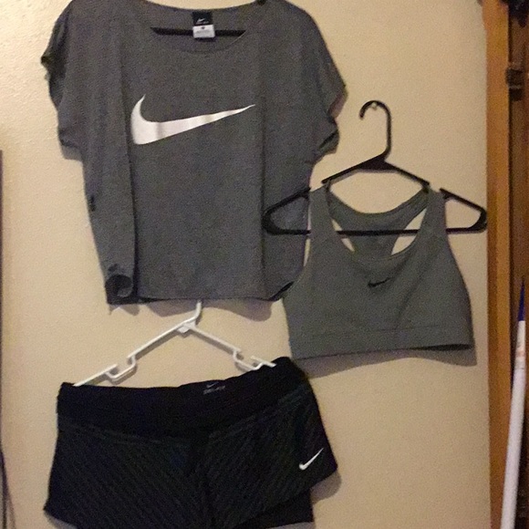 Nike set/bundle sz Med